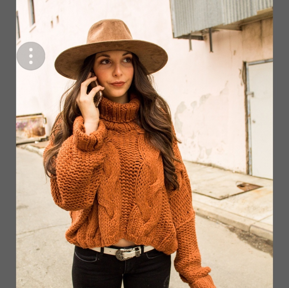 Lucky sweater